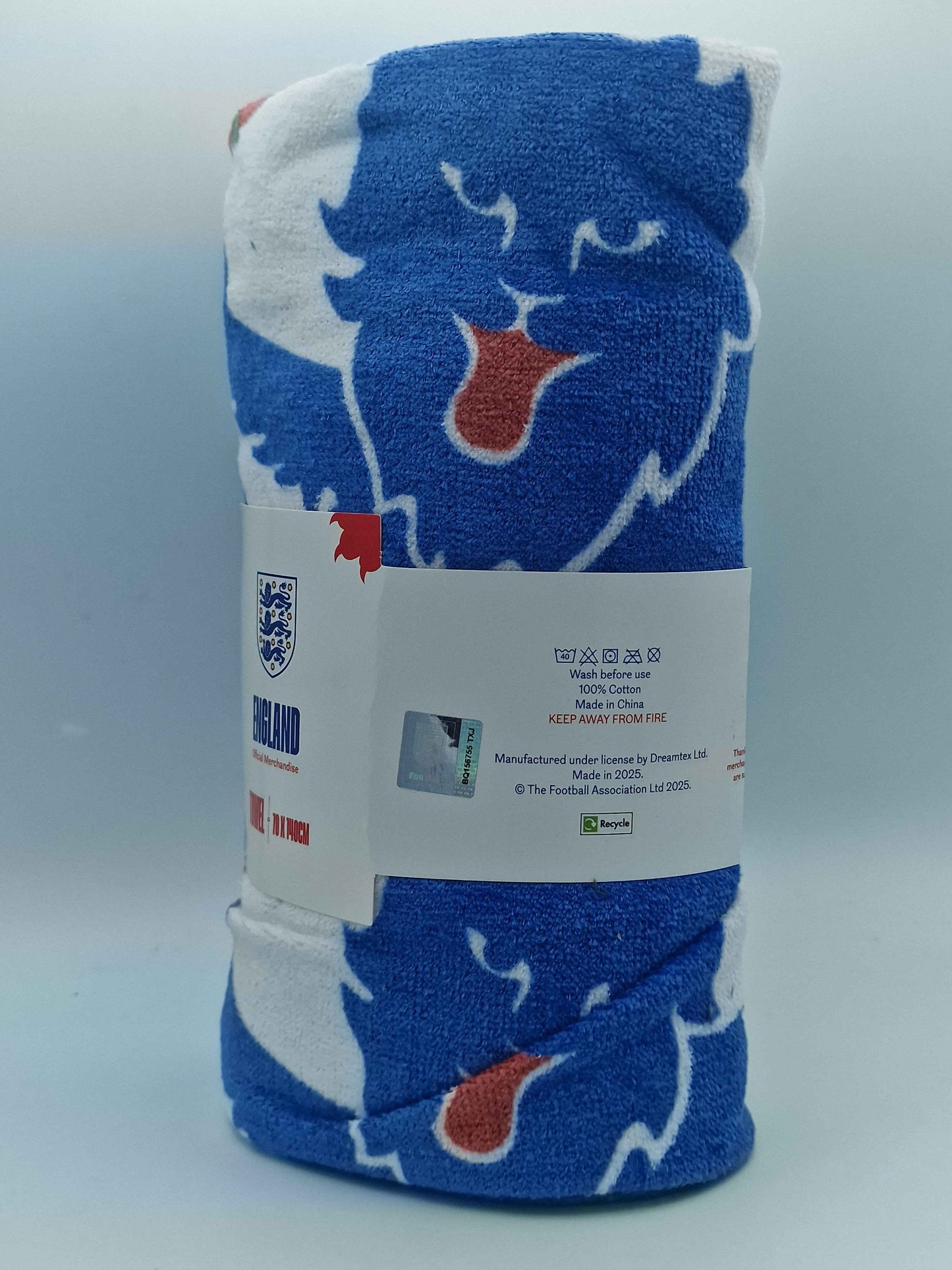England FA 'Be Bold' 70cm x 140cm Cotton Towel
