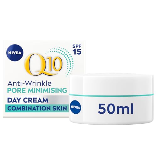 NIVEA Q10 Anti-Wrinkle Pore Minimising Extra Light Day Cream SPF15 (50ml), Anti-Wrinkle Moisturiser with Light Texture, Pore Minimising Cream with UVA/UVB Protection