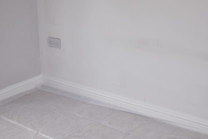 ProDec Advance PNWS129 Lightweight 3.2m x 3.2m Non-Woven Dust Sheet Dustproof and Waterproof