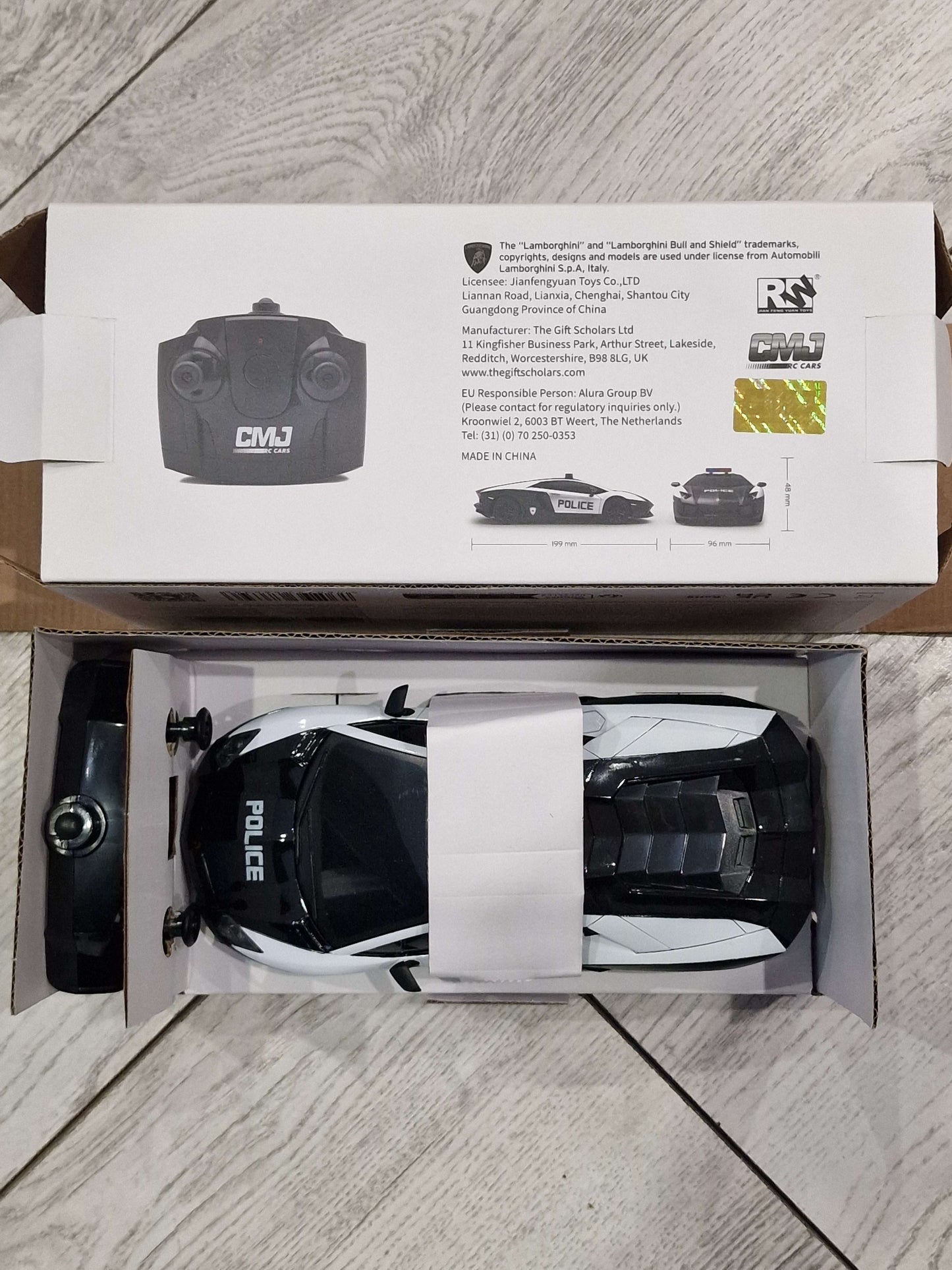 Lamborghini Aventador Police Car Remote Control Car 1:24 Scale Working Lights 2.4Ghz