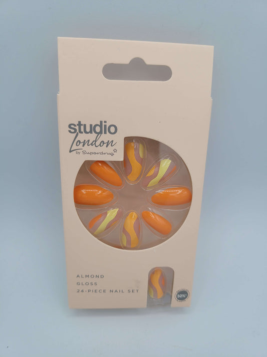 Superdrug Studio London False Nails Almond Gloss